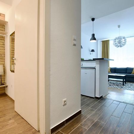 Standard Apartment By Hi5 - Center Of City Center Budapest Bagian luar foto